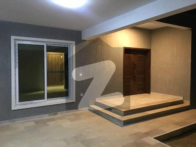 1000 yard old house dha phase 5, prime location Kh Mujahid DHA Phase 5
