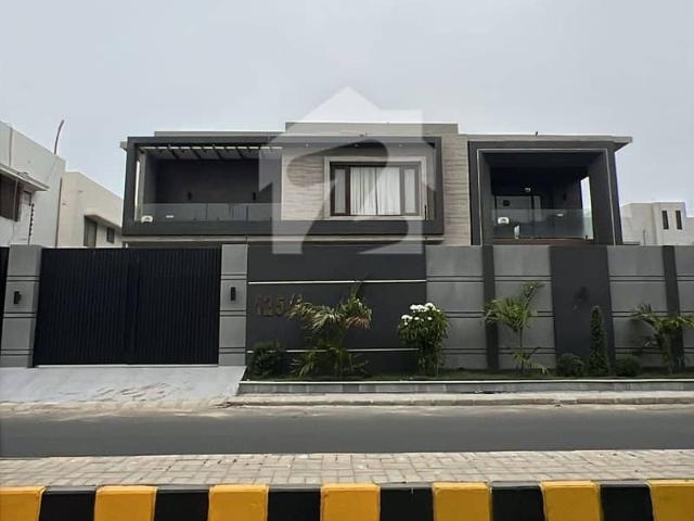 1000 Yards Owner Built Luxury BUNGALOW For Sale | DHA