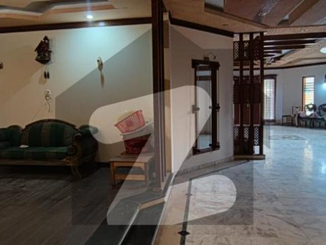 1000 yards bungalow available for sale at the prime location of Dha phase vi DHA Phase 6