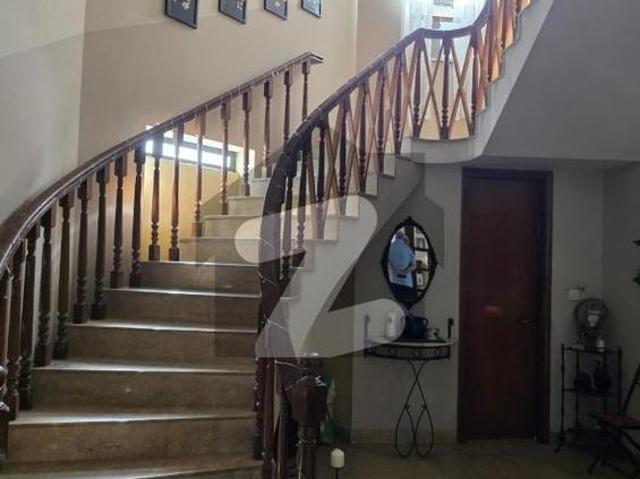 1000 Yards Bungalow For Sale on Ameer Khusro Near Kh e Hafiz Phase 6 DHA Phase 6