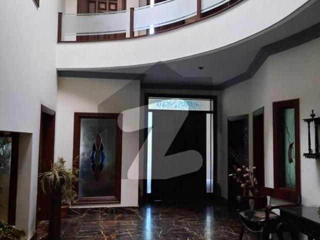 1000 Yards Bungalow 2 Unit With Full Basement 12 Years Old At QASIM Street DHA Phase 8 DHA Phase 6