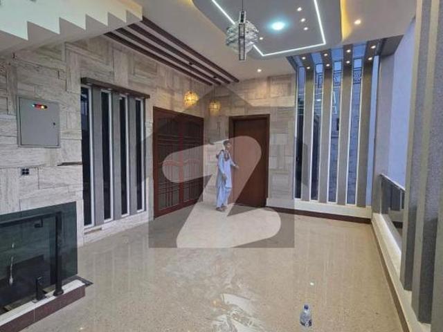 1000 Yards Fully Renovated Bungalow North Nazimabad Block F