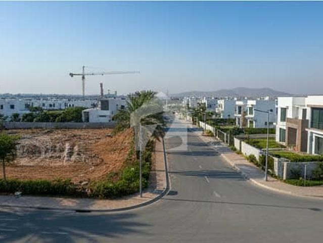 1000 Yards Grand Plot 15th Street Phase VI | Elite Class Location | A Signature Investment