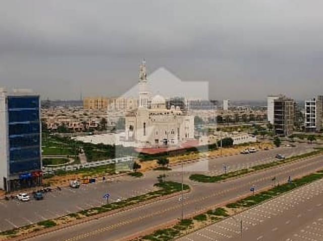 1000 Yards Jinnah Facing And 2000 Yards Corner Non Corner Plots Available With Extra Land Near Entrance