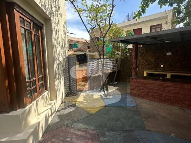1000 Yards Luxury House For Rent DHA Phase 6