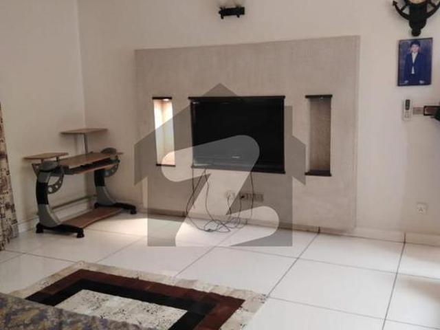 1000 Yards Luxury Owner Built Bungalow for Sale DHA Phase 6