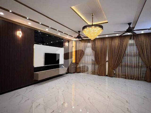 1000 Yards Single Story Demolish Condition House For Sale In North Nazimabad Block H