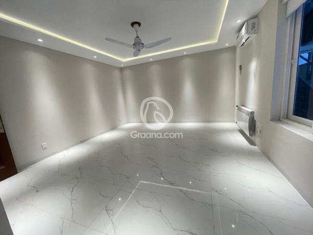 1000 Yd² House for Rent