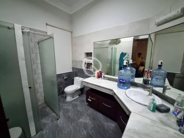 1000 Yd² House for Sale