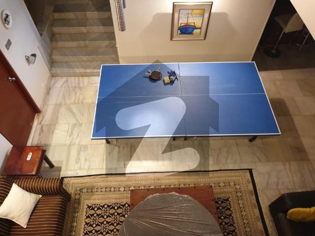 1000 yrds luxurious bungalow DHA Phase 4