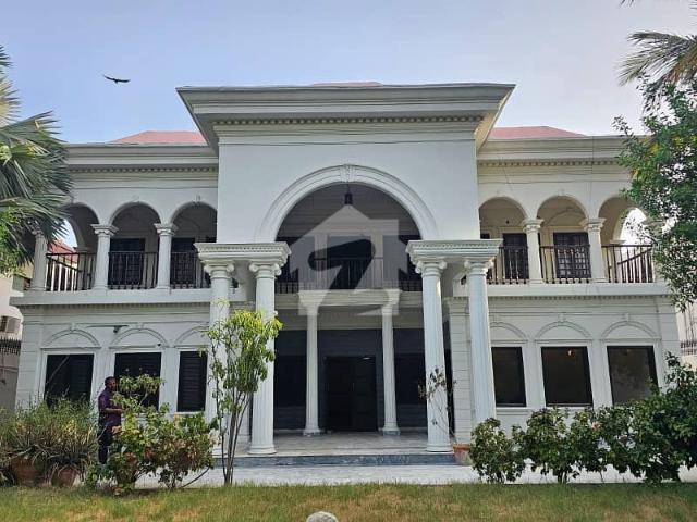 1000sqyd bungalow available for sale at 25th street dha phase 5