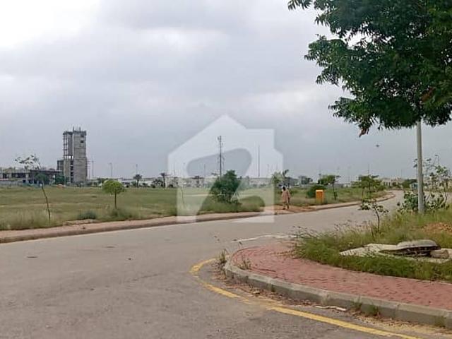 1000sq Yd Plot In Bahria Town Karachi At Precicnt 7 Is FOR SALE. Best For Investment