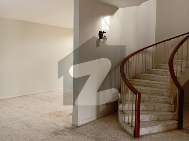 1000yards Beautiful Very Elegant House For Rent At The Most High Demanding Are Of DHA Phase 5