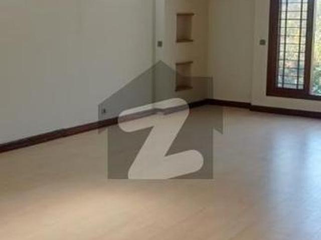 1000yrd chance deal bungalow sale DHA Phase 6