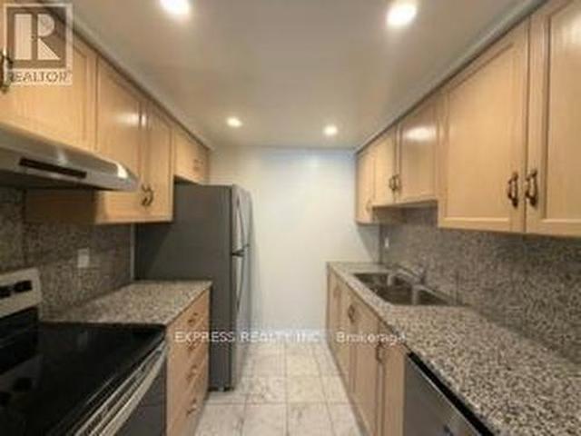 1001 Simcoe Street, Toronto, ON, M5H 4C9 lease for lease | Listing ID C12987 | Royal LePage