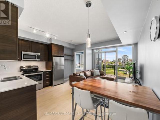 1001 50 Bruyeres Mews, Toronto, ON, M5V 0A7 condo for sale | Listing ID C13632 | Royal LePage