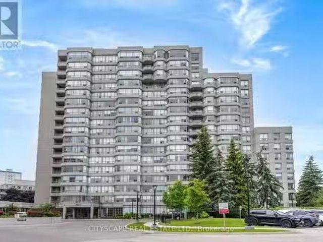 1001 7 Townsgate Drive, Vaughan, ON, L4J 7Z9 condo for sal.