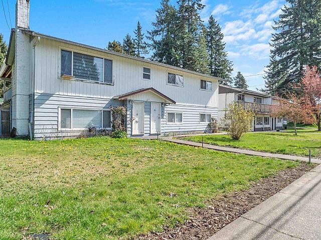 10038 10040 128 Street Surrey, British Columbia