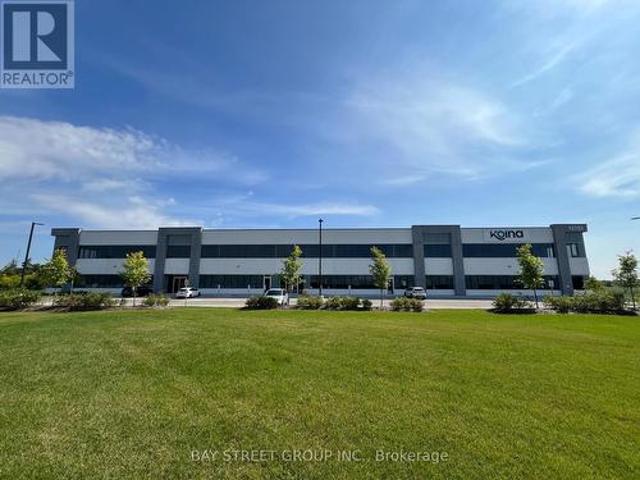 100 12 Woodbine Avenue, Whitchurch Stouffville, ON, L0H 1G0 commercial for lease | Listing ID N13019 | Royal LePage