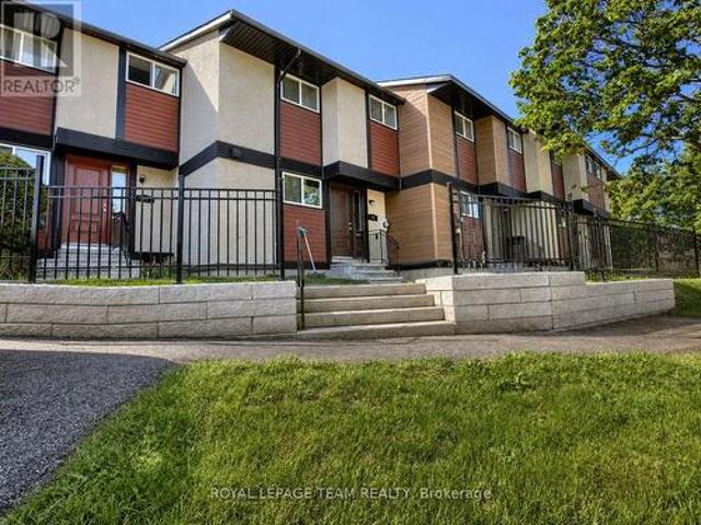 100 19 Mcclintock Way, Ottawa, ON, K2L 2A3 townhouse for lease | Listing ID X13436 | Royal LePage