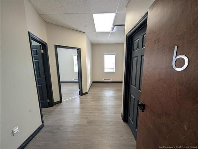 100 6 Main St, Bathurst, NB, E2A 2Y4 commercial for lease | Listing ID NB139952 | Royal LePage