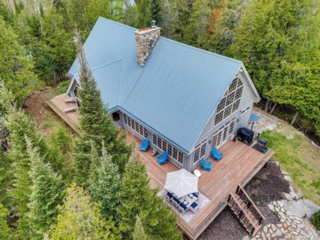 100 Ch. Grant, Bouchette, QC, J0X 1E0 Luxury House for sale | Listing ID 15622 | Royal LePage Carriage Trade Luxury Properties