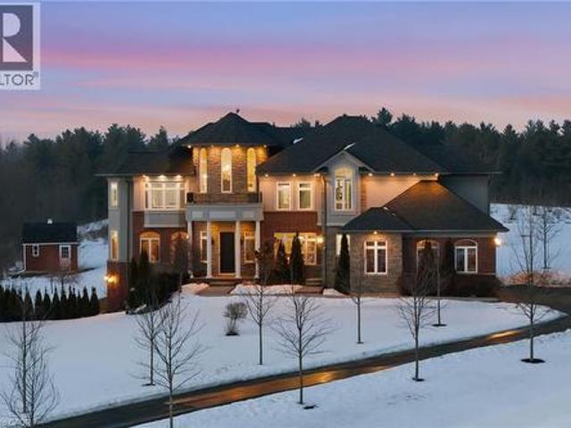 100 Chesswood Trail, Flamborough, ON, L8N 2Z7 Luxury House for sale | Listing ID 40805 | Royal LePage Carriage Trade Luxury Properties