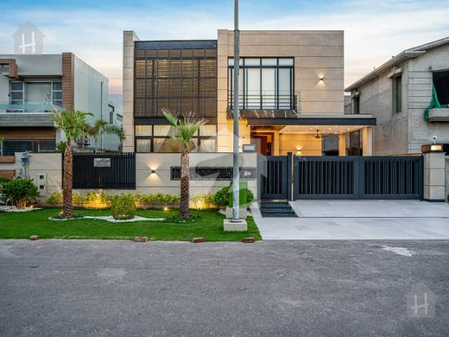 100% Available Option 1 Kanal Prime Location Bungalow Nearby Dolmen Mall In C Block Phase 6 DHA Lahore