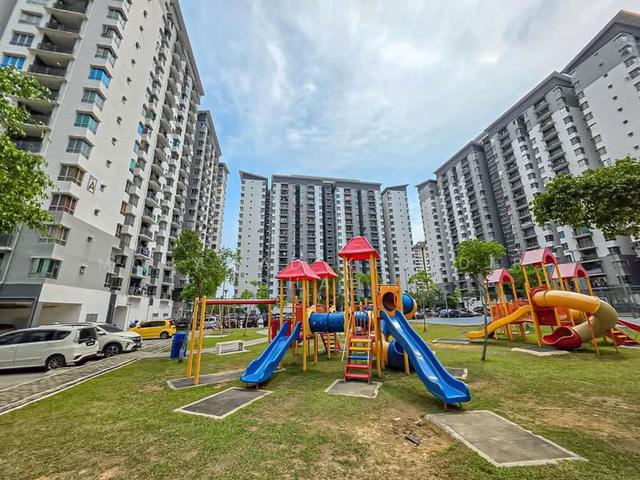 100 Full loan Laguna biru 2 apartment 850 Rawang Below Market