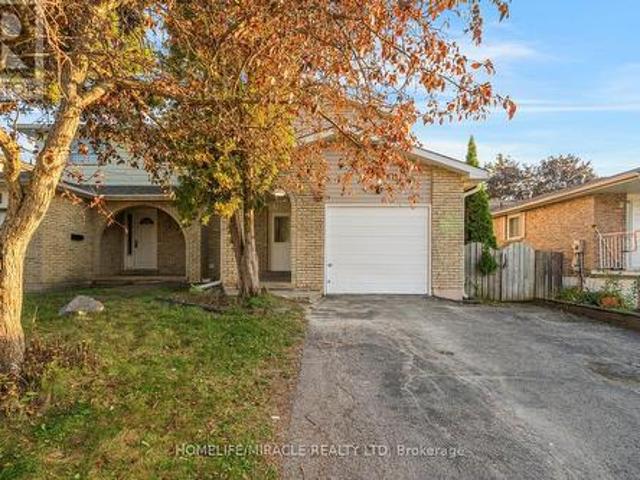 100 Kozlov Street, Barrie, ON, L4N 4P9 house for sale | Listing ID S12564 | Royal LePage