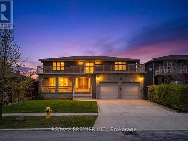 100 Hallsport Crescent, Toronto, ON, M3M 2K6 house for sale | Listing ID W13148 | Royal LePage