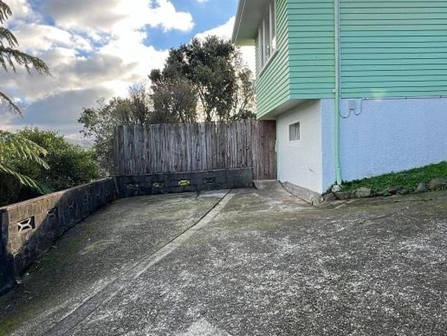 100 Helston Road, Paparangi, Wellington City