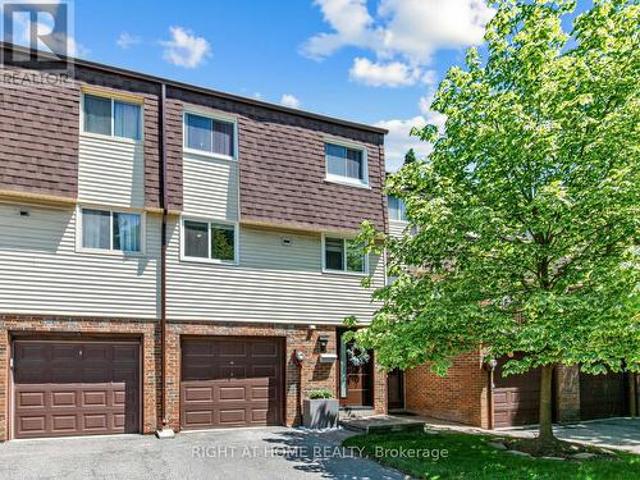 100 Jenny Wrenway, Toronto, ON, M2H 2Z2 townhouse for sale | Listing ID C13420 | Royal LePage