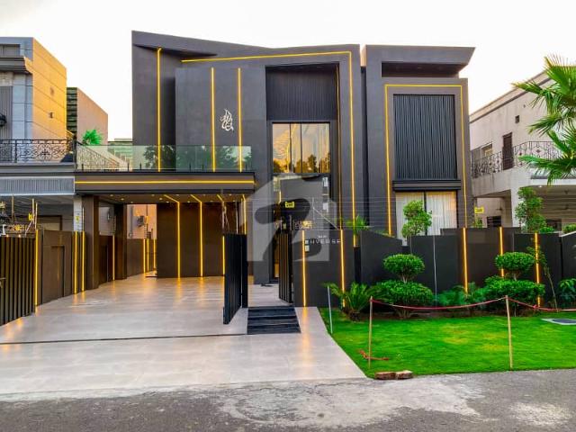 100% orignal kanal ultra modern super luxury bungalow for sale on top laction