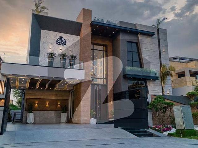 100% orignal kanal eye catching superb luxury bungalow for sale on top location
