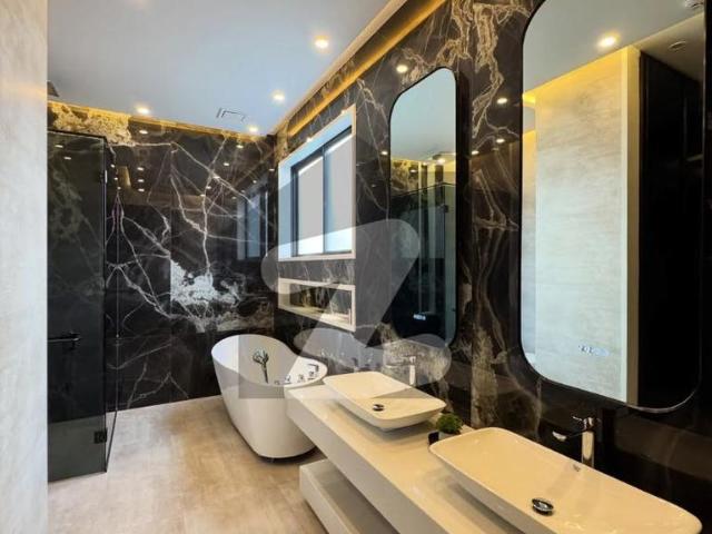 100 % orignal kanal full furniseh eye catching superb luxury bungalow for sale dha phase 6