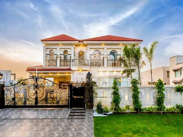 100% Original. 1 Kanal Top Quality Build Luxurious Beautiful Ultra Modern Design Villa Fully Furnished With Basement For Sale in DHA Lahore Phase 7 Prime Location, Near RAYA