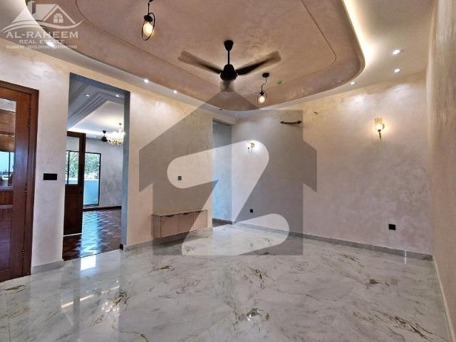 100% Original Add 10 Marla Modern Design House In DHA Phase 5 Near To Ring Road DHA Phase 5