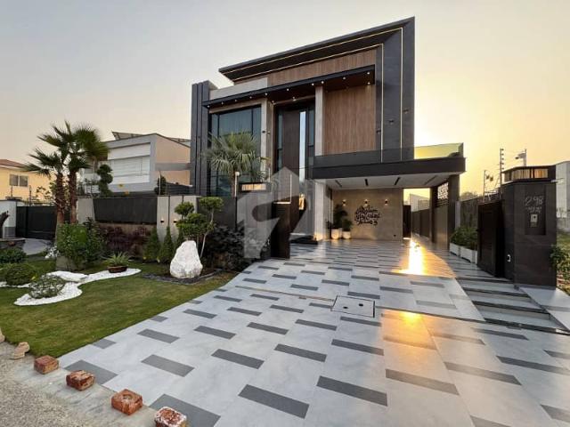 100 % Original Deal 1 Kanal Out Standing Top Quality Modern Designed Bungalow With Hot Location For Sale At Very Reasonable Price