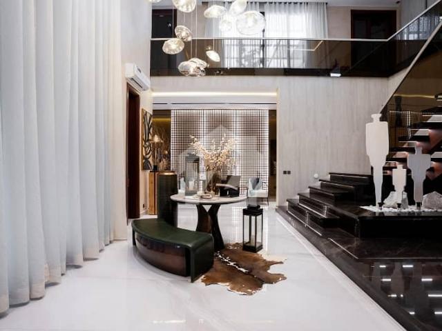 100 % Original Deal 1 Kanal Designed By Mazir Munir Luxurious Most Beautiful Modern House Available For Sale
