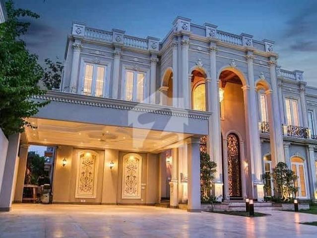 100% Original Deal Ultra Top Notch 1 Kanal Brand New Bungalow Reasonable Price In Market Near Dolmen Mall & Park Near To Raya Commercial Prime Location DHA Phase7