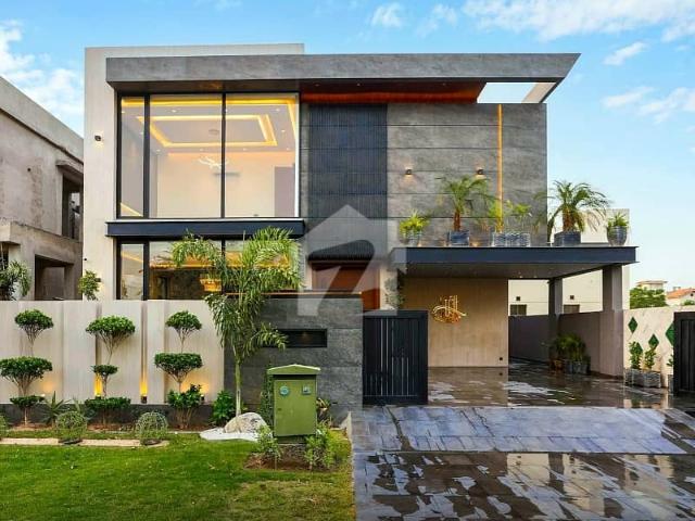 100% Original Deal | Ultra Top Notch 1 Kanal Brand New Bungalow | Reasonable price in market| Near Dolmen Mall & Park | Near to Raya commercial | Prime Location DHA Phase 6