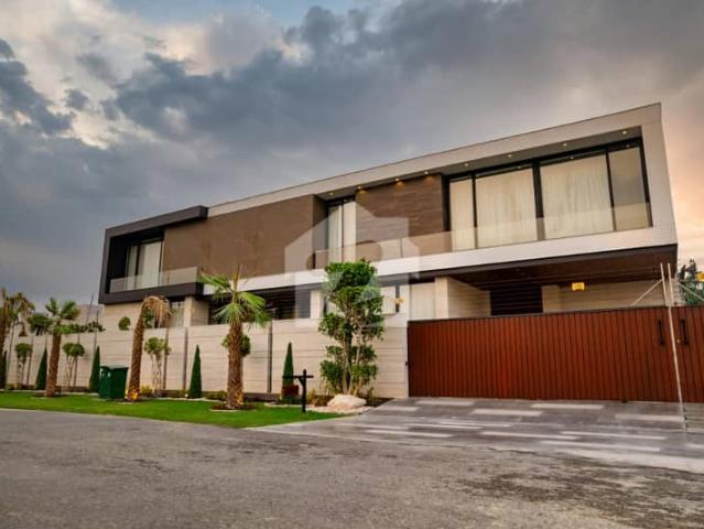 100 % Original Picture Defence 2 Kanal Brand New Full Basement, Fully Furnished Bungalow For Sale Phase 6