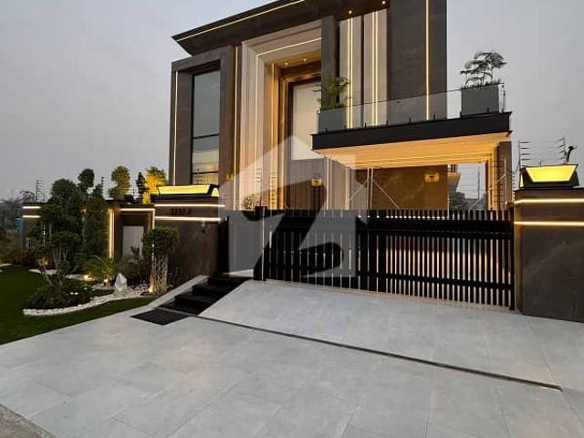 100 % Original Ultra Modern Bungalow For Sale At Super Hot Location Near Carrefour & MacDonald
