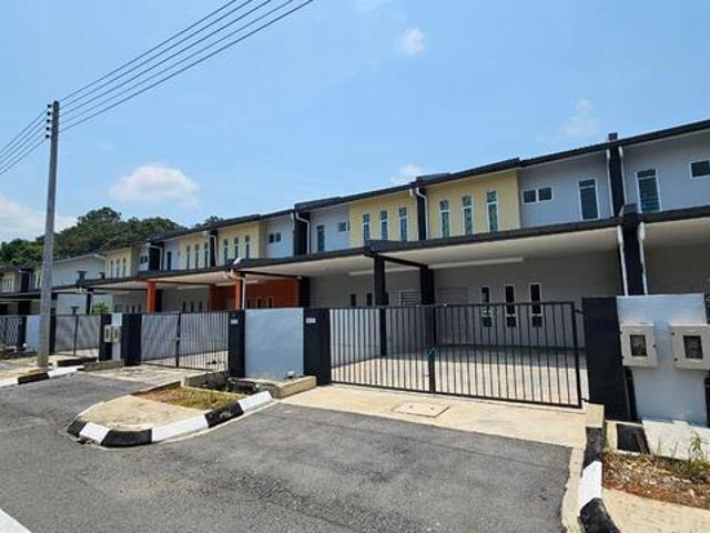 100 Loan 28th Mile Perumahan Baru Dua Tingkat