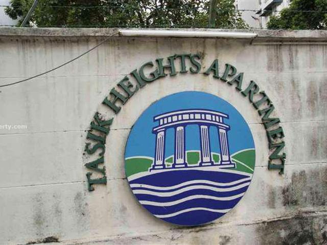 100 LOAN Tasik Heights Apartment Bandar Tasik Selatan 854sqft KL