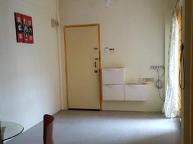 100 Loan Tingkat 1 Ceria Apartment Taman Kinrara Puchong