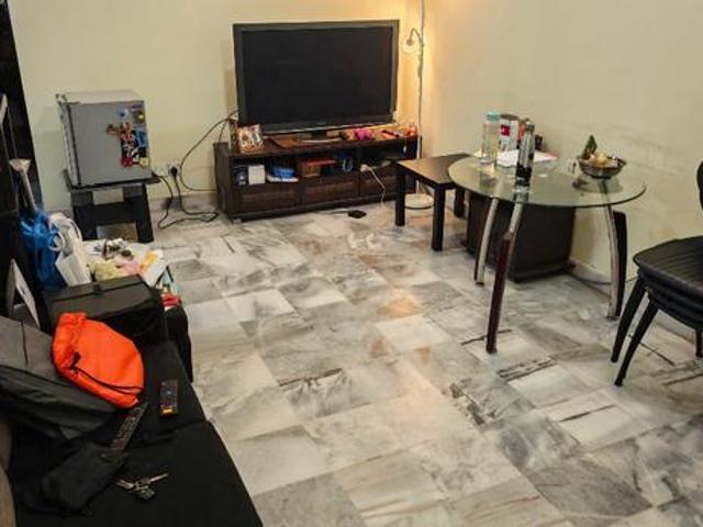 100 Loan Tingkat 1 Apartment Sri Pelangi Subang Seksyen U5 Murah