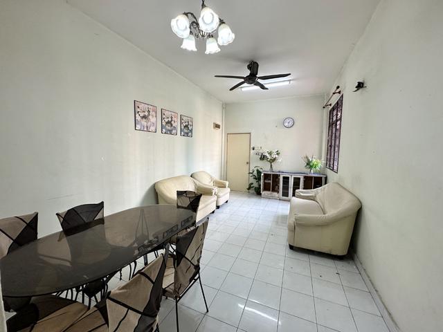 100 Loan Orchid Anggerik Puchong Prima Apartment lower floor Nr LRT