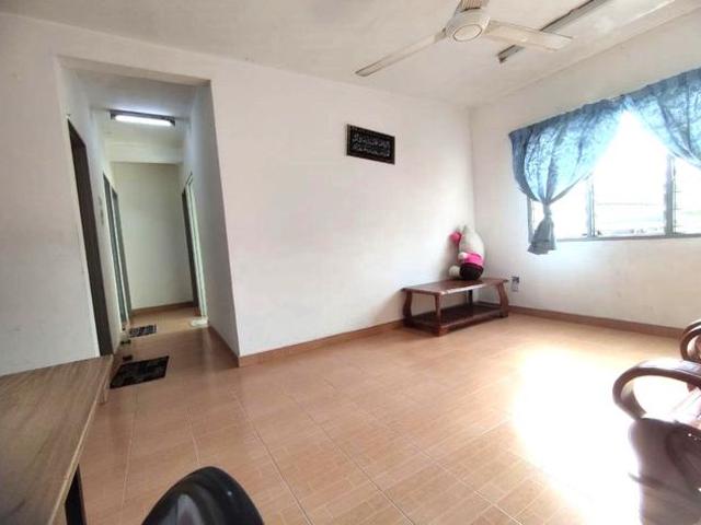 100 LOAN Putra Ria Apartment Bangsar South Kuala Lumpur